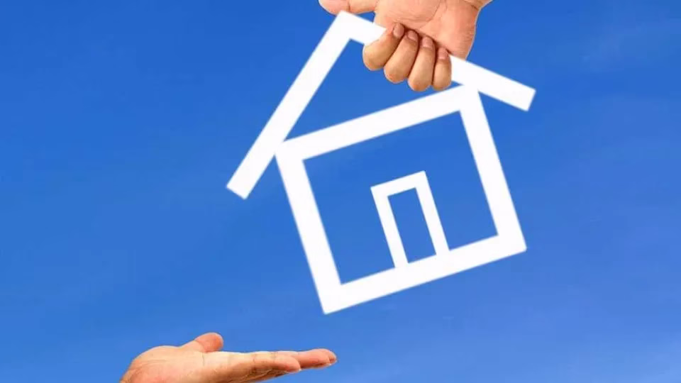 Itaú e Santander promovem leilões com 350 imóveis e descontos de até 76%