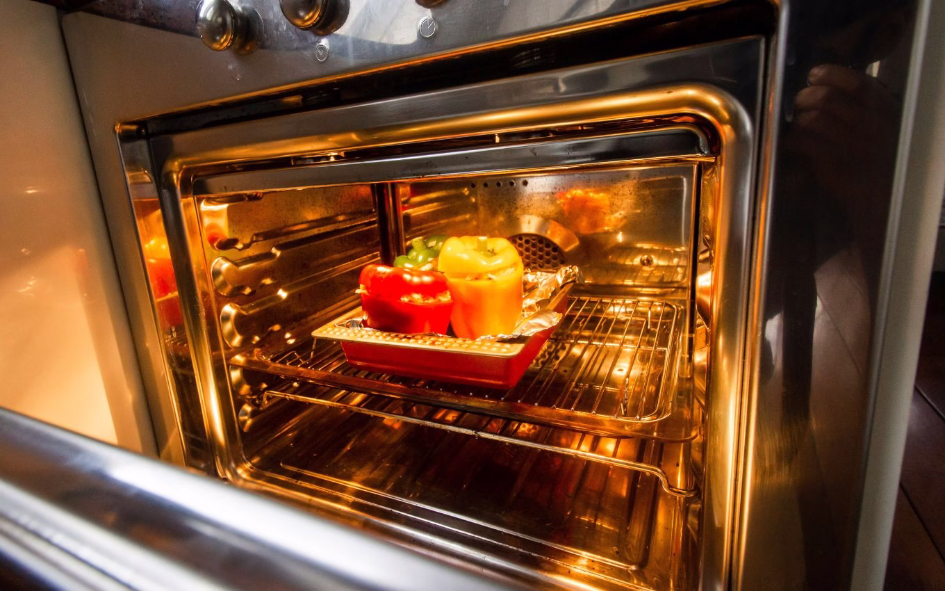 Erro Comum Ao Usar O Forno Faz Você Perder Dinheiro Sem Perceber · Economia Real