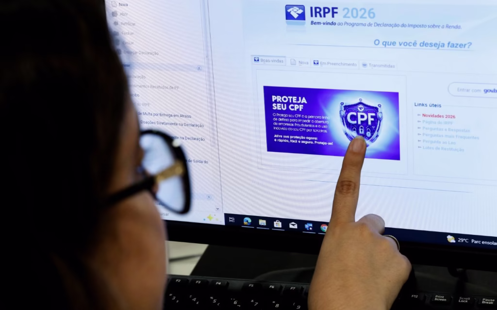 Pouca gente sabe, mas fazer isso pode aumentar a sua restituição do IR · Economia Real