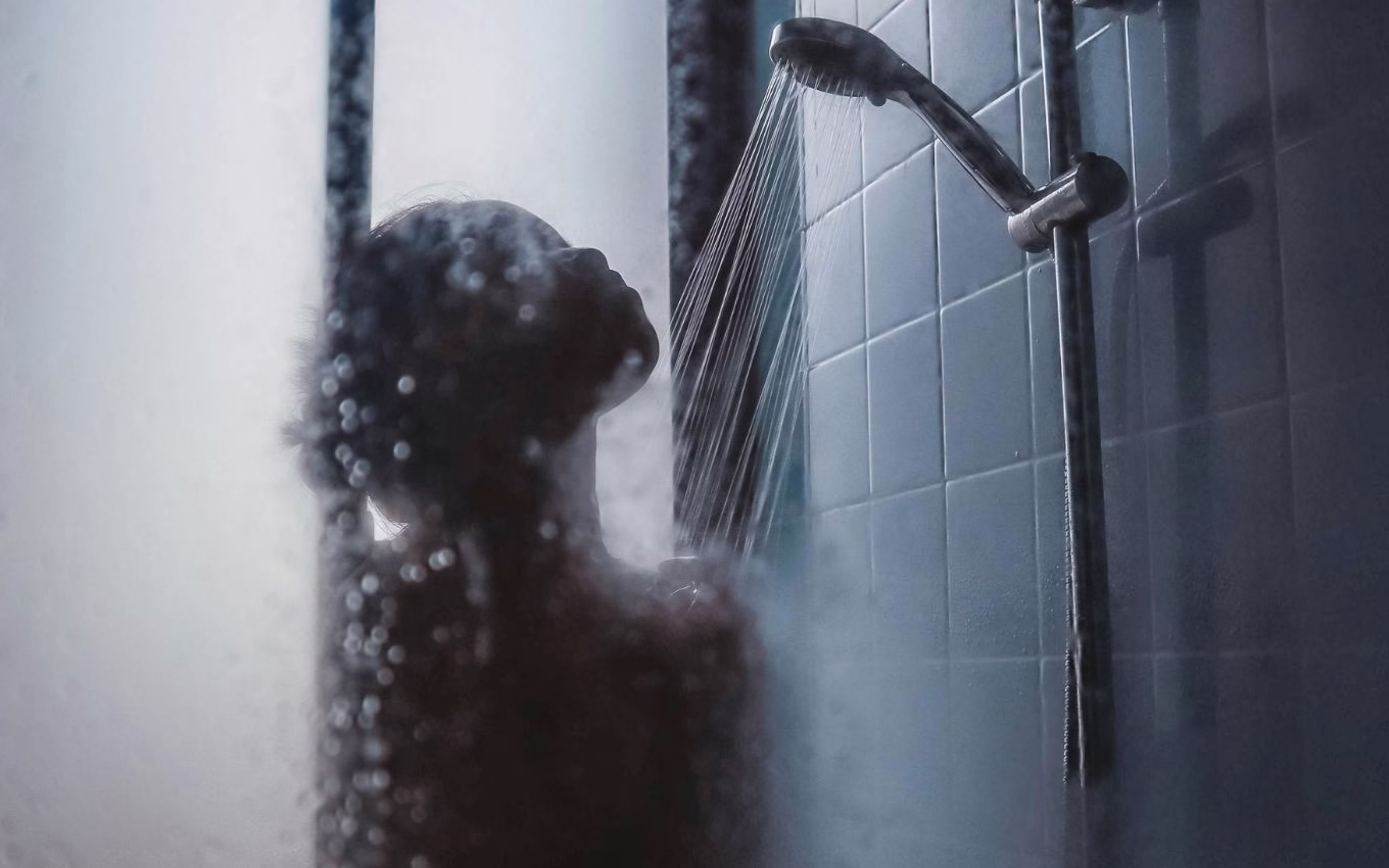 Banho Em Horário Específico Pode Aumentar Conta De Luz? · Economia Real