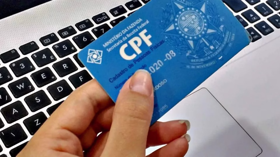 Conheça os trabalhadores que ganham até R$ 3.000 e têm o nome sujo