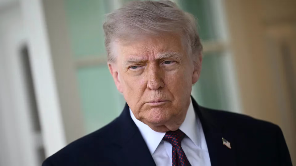 São paulo, sp (folhapress) - o governo donald trump planeja reduzir as tarifas de importação de carne bovina para diminuir o preço do produto nos estados unidos, segundo reportagem publicada pelo jornal the wall street journal nesta segunda-feira (11). Trump Planeja Reduzir Tarifas Sobre Carne Importada Nos Eua, Diz Jornal