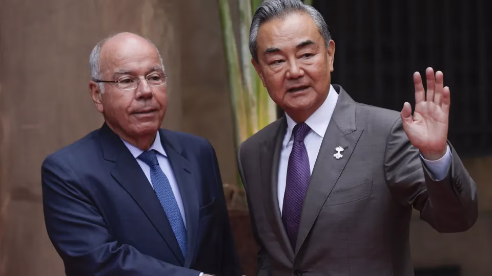 Segundo comunicado divulgado pelo governo chinês, wang destacou que a china mantém uma relação histórica de cooperação com os países da américa latina e do caribe e ressaltou a atuação conjunta de pequim e brasília em temas globais. China Diz Que Parceria Com O Brasil É Pilar De Estabilidade Global